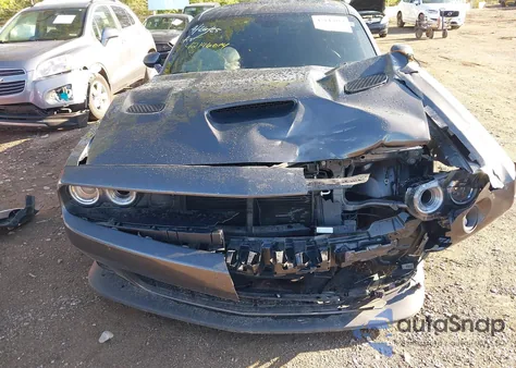 2021 Dodge Challenger R/T Scat Pack z USA, uszkodzony, nr VIN 2C3CDZFJ4MH673708